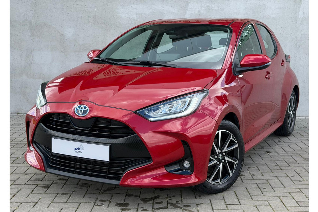 Toyota Yaris 1.5 Hybrid Dynamic 52928121-0.jpg | Vamo Cars